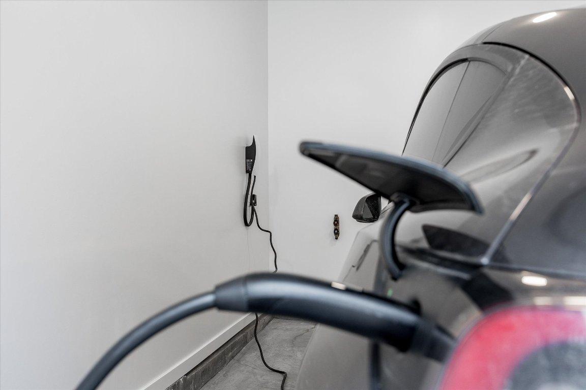 









10058


Beacon Hill

Drive,
Lake Country,




BC
V4V 0A9

