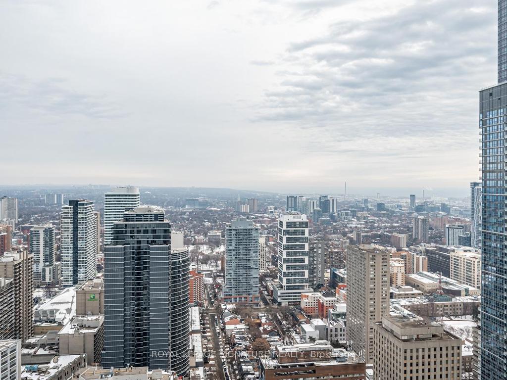 









763


Bay

Street, PH02,
Toronto,




ON
M5G 2R3

