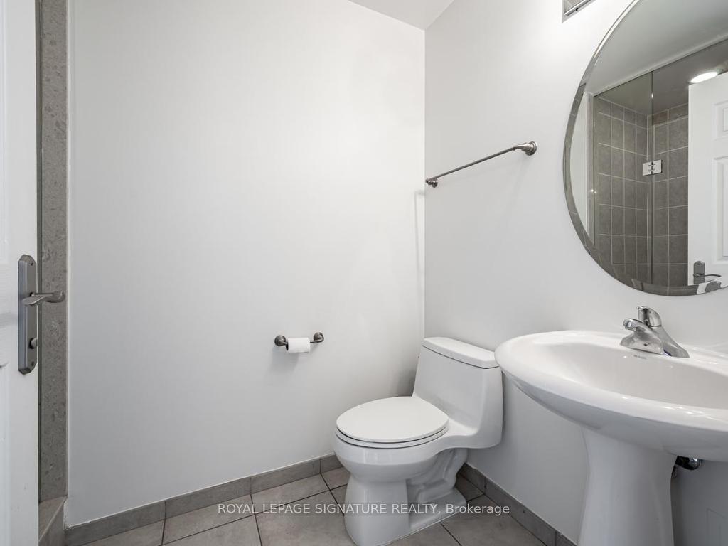 









763


Bay

Street, PH02,
Toronto,




ON
M5G 2R3

