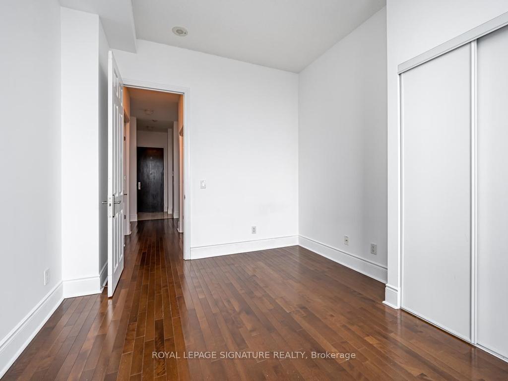 









763


Bay

Street, PH02,
Toronto,




ON
M5G 2R3

