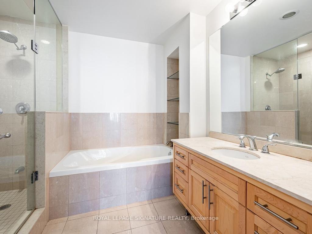 









763


Bay

Street, PH02,
Toronto,




ON
M5G 2R3

