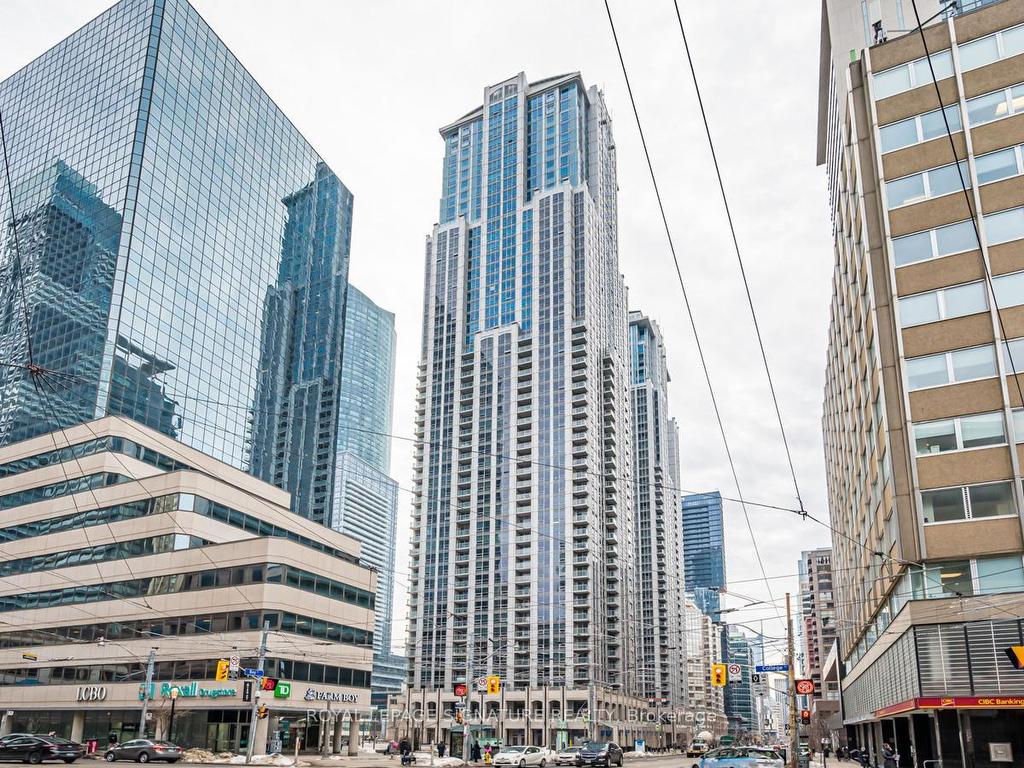 









763


Bay

Street, PH02,
Toronto,




ON
M5G 2R3

