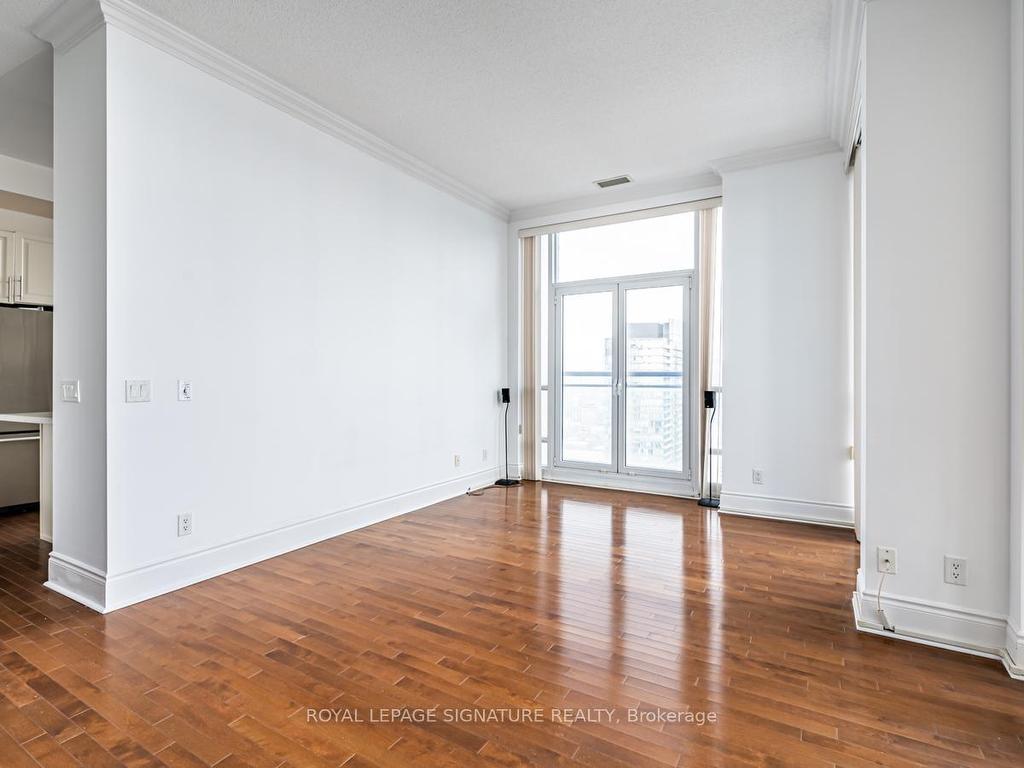 









763


Bay

Street, PH02,
Toronto,




ON
M5G 2R3

