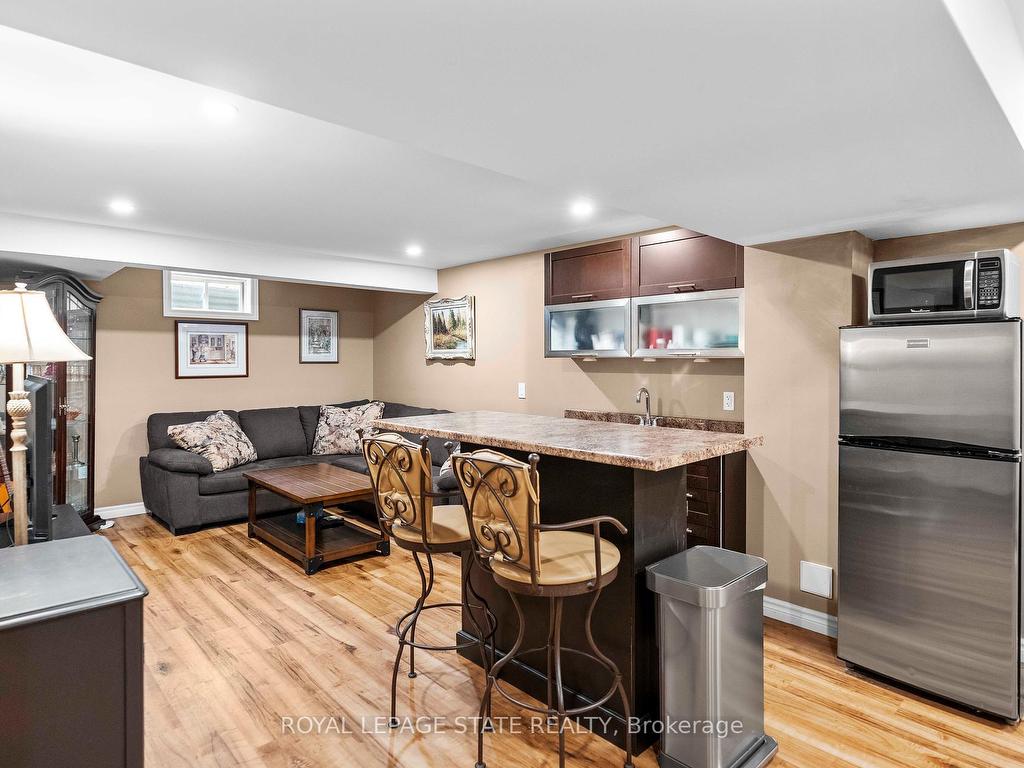 









36


Twentyplace

Boulevard,
Hamilton,




ON
L0R 1W0


