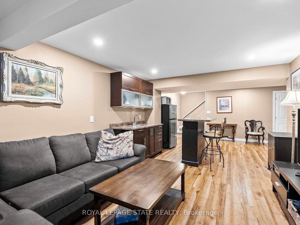 









36


Twentyplace

Boulevard,
Hamilton,




ON
L0R 1W0

