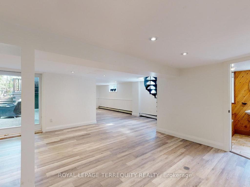 









65


Burnhamthorpe

Crescent,
Toronto,




ON
M9A 1G6

