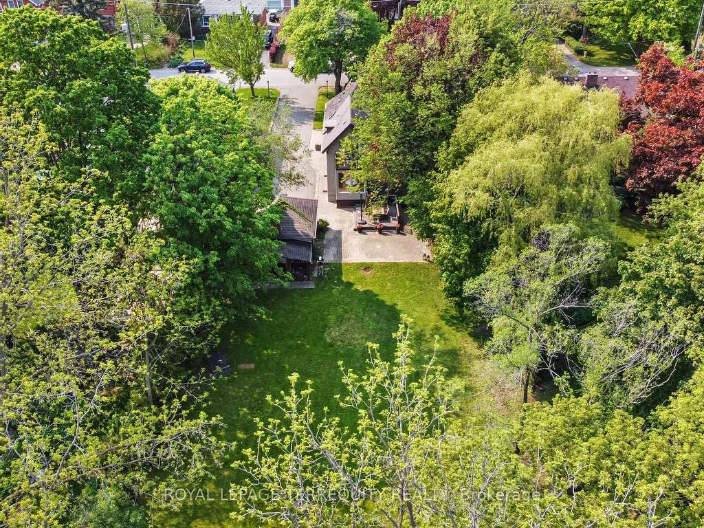 









65


Burnhamthorpe

Crescent,
Toronto,




ON
M9A 1G6

