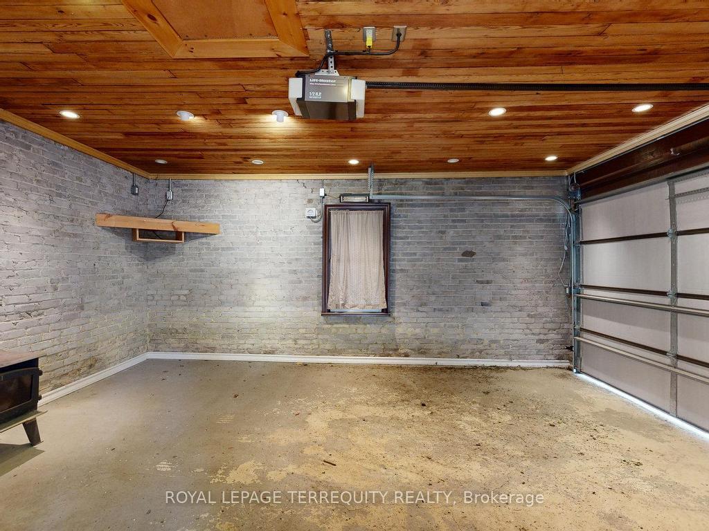 









65


Burnhamthorpe

Crescent,
Toronto,




ON
M9A 1G6


