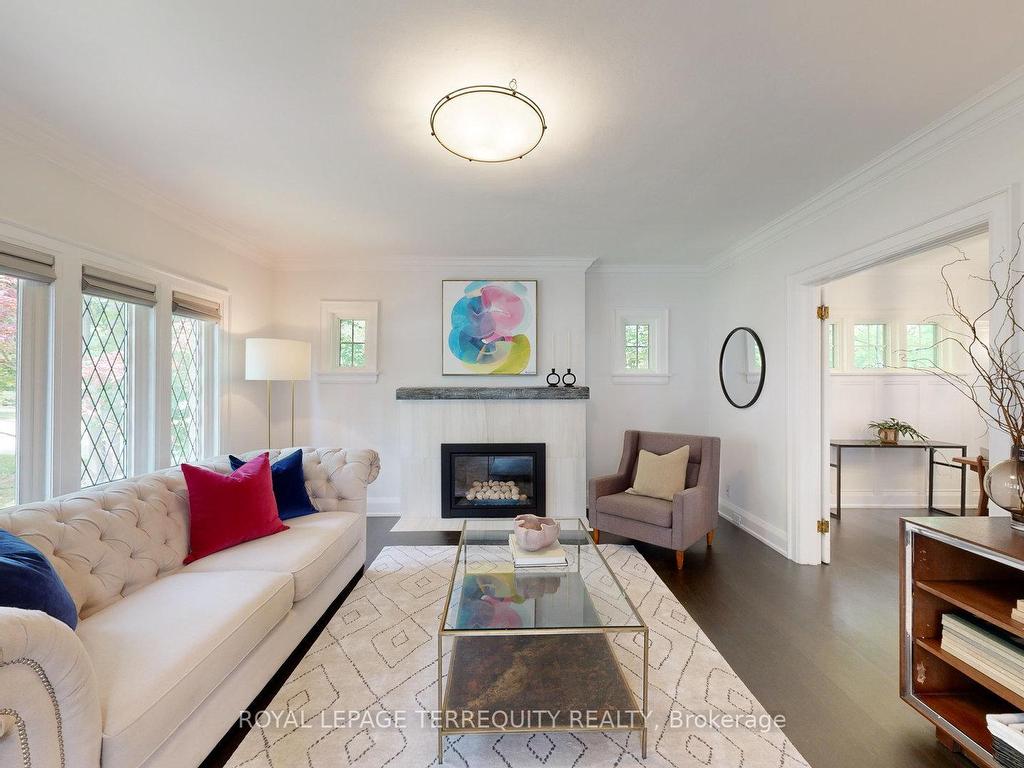 









65


Burnhamthorpe

Crescent,
Toronto,




ON
M9A 1G6

