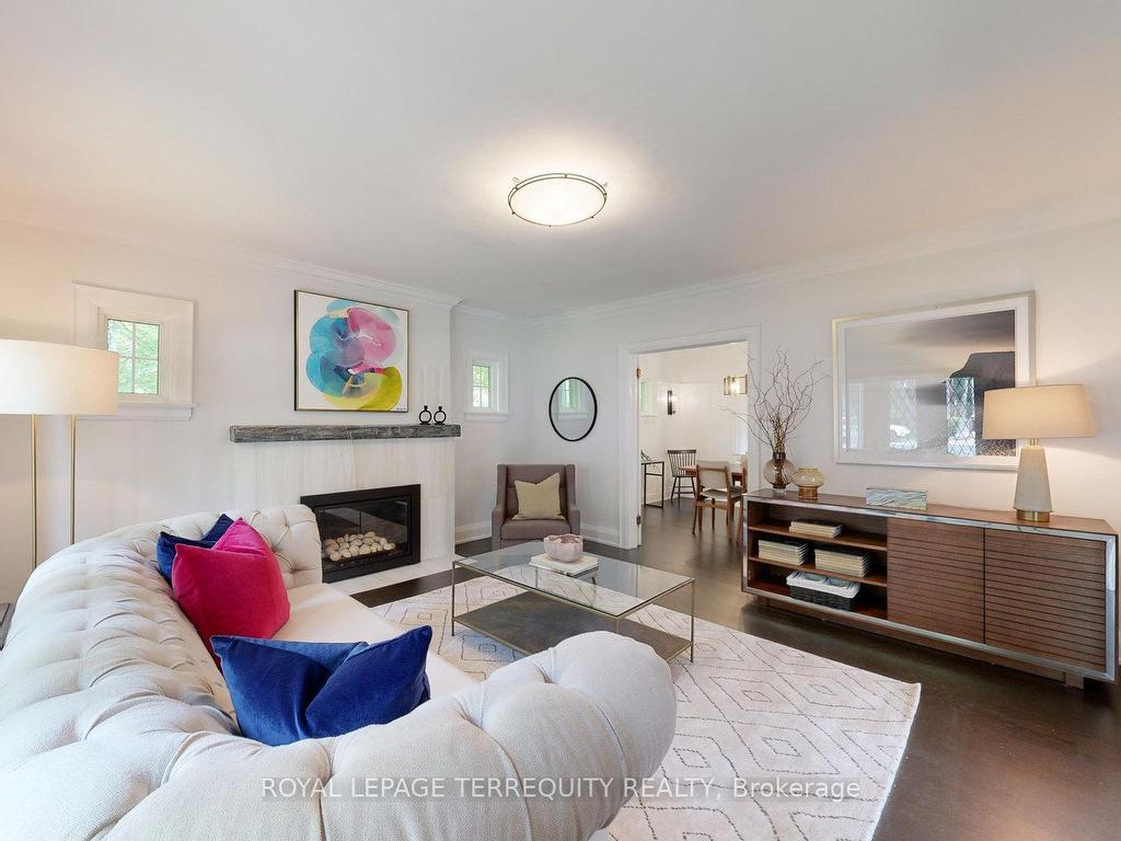 









65


Burnhamthorpe

Crescent,
Toronto,




ON
M9A 1G6

