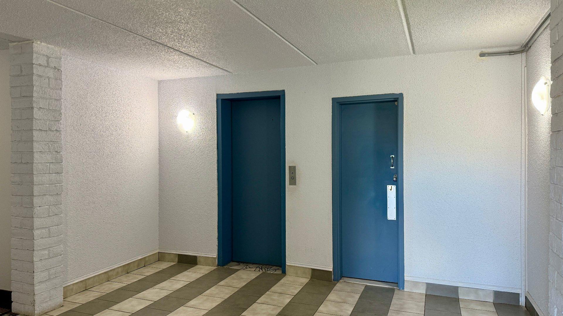 









350


Rue Querbes

, 318,
Vaudreuil-Dorion,




QC
J7V6B6

