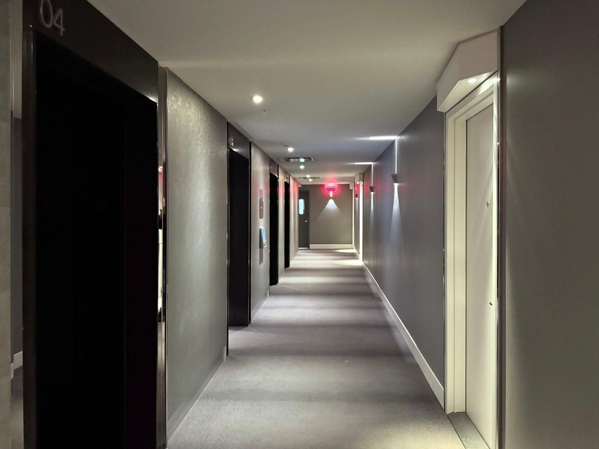 









1288


Av. des Canadiens-de-Montréal

, 3206,
Montréal (Ville-Marie),




QC
H3C0X6

