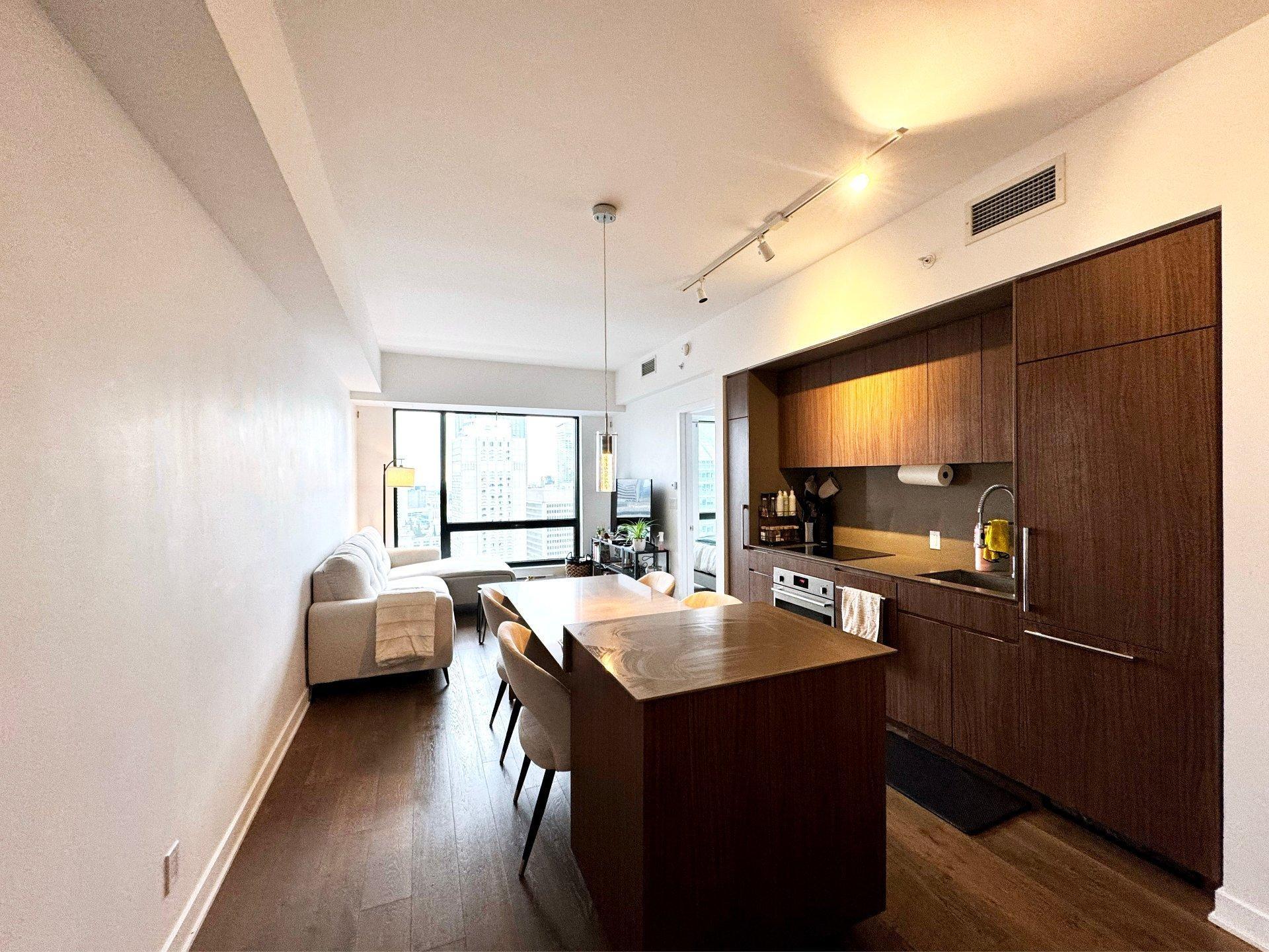 









1288


Av. des Canadiens-de-Montréal

, 3206,
Montréal (Ville-Marie),




QC
H3C0X6


