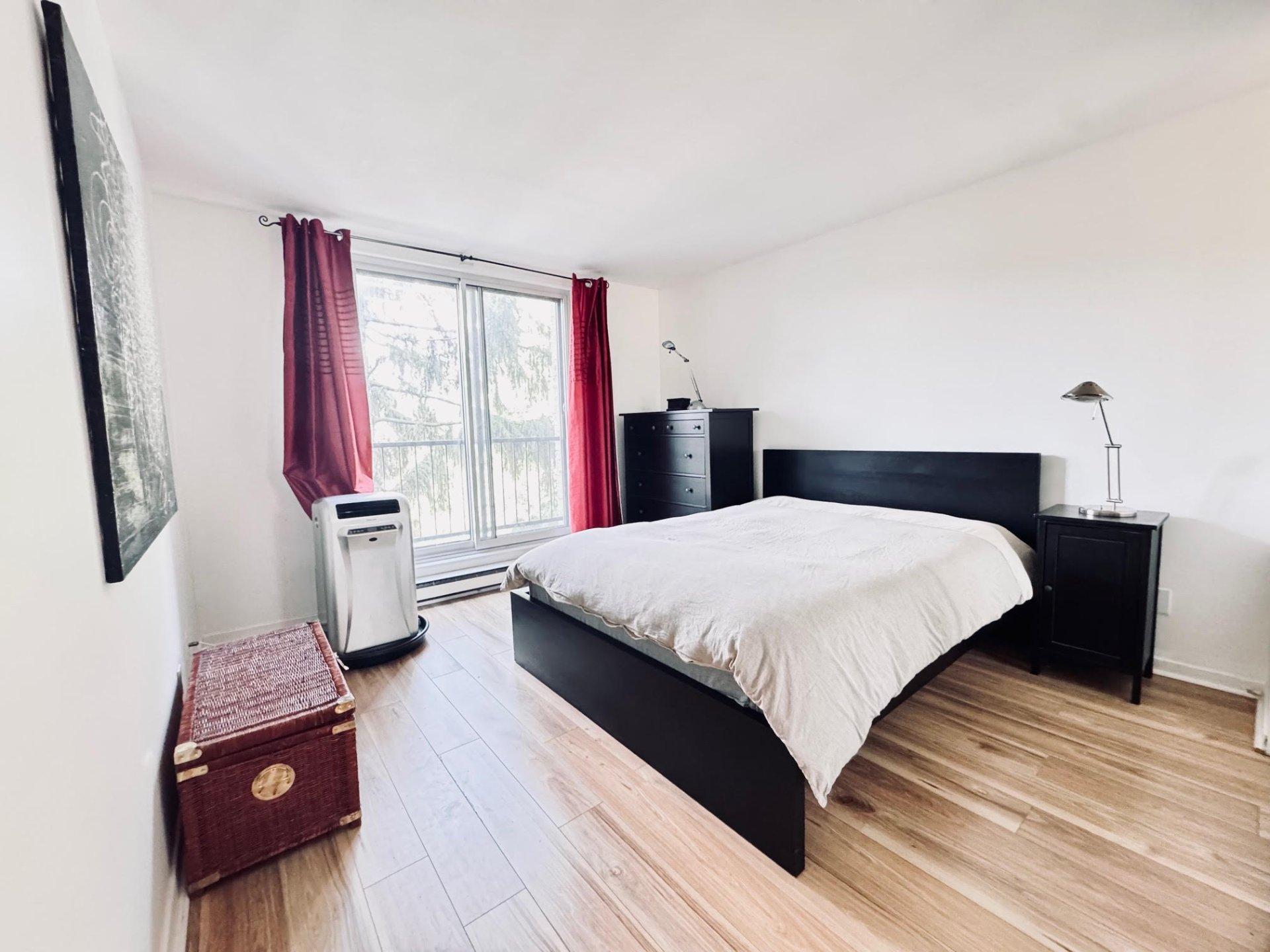









4340


Rue de la Seine

, 301,
Laval (Chomedey),




QC
H7W2S3

