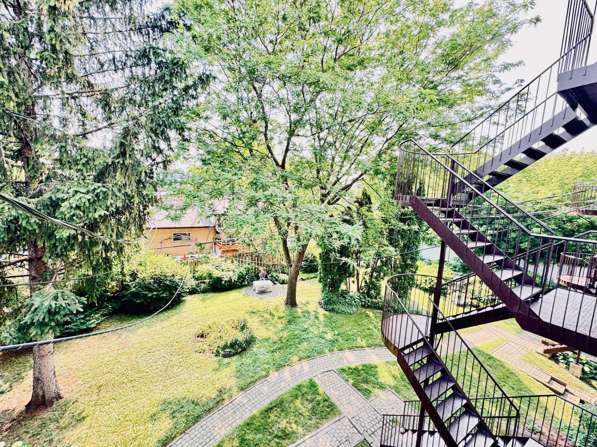 









4340


Rue de la Seine

, 301,
Laval (Chomedey),




QC
H7W2S3

