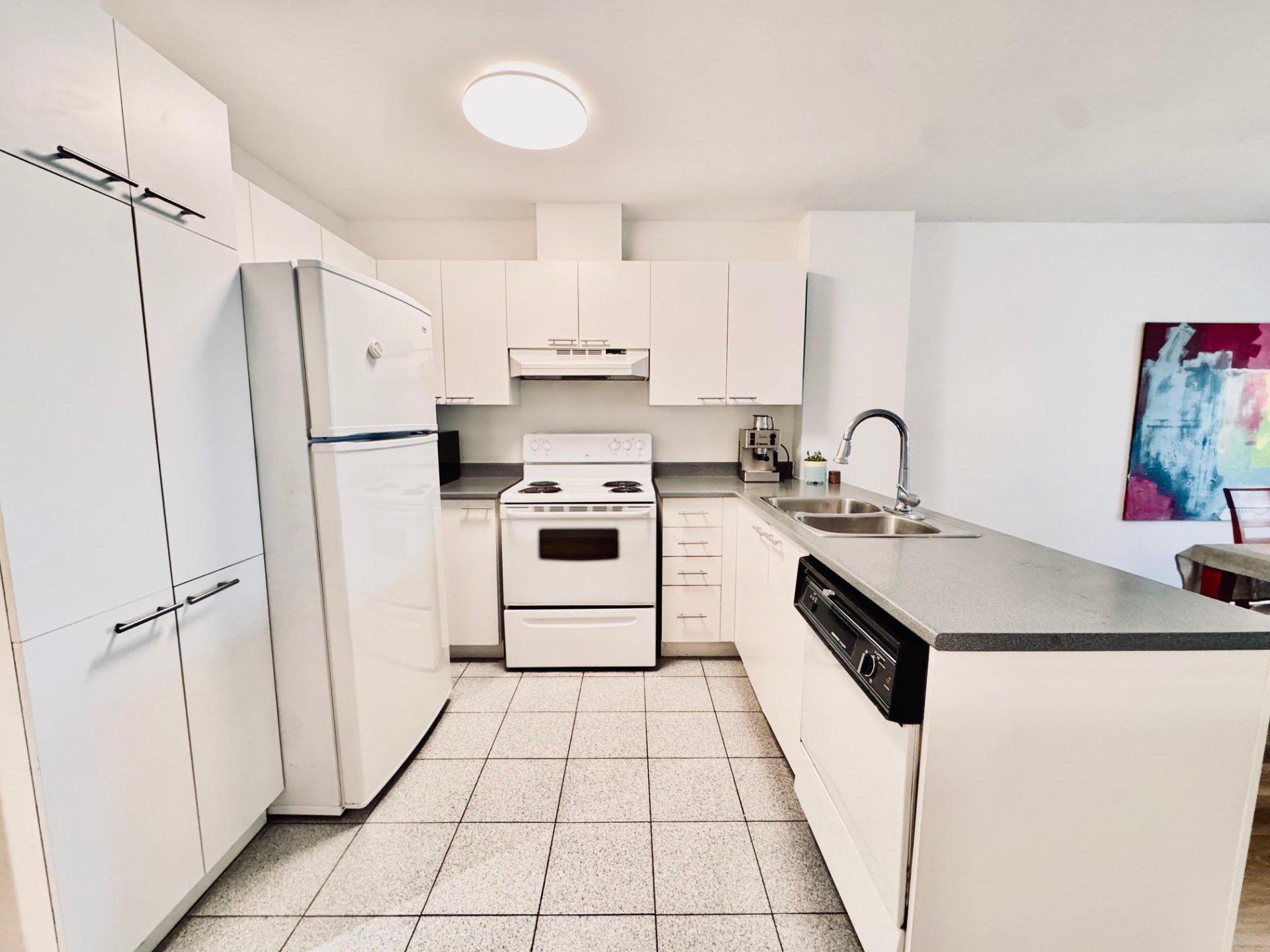 









4340


Rue de la Seine

, 301,
Laval (Chomedey),




QC
H7W2S3


