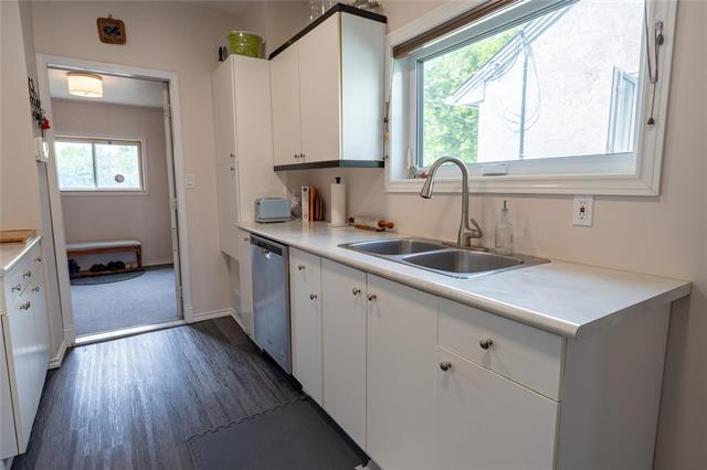 









1432


Pacific

AVE,
Winnipeg,




MB
R3E 1H2

