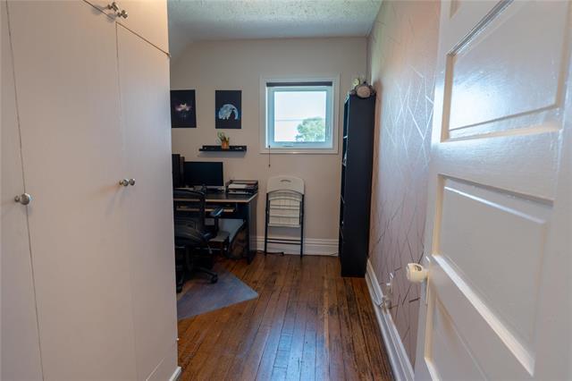 









1432


Pacific

AVE,
Winnipeg,




MB
R3E 1H2

