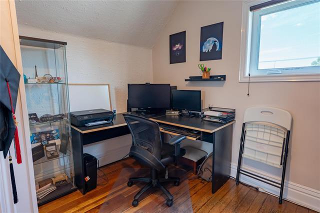 









1432


Pacific

AVE,
Winnipeg,




MB
R3E 1H2

