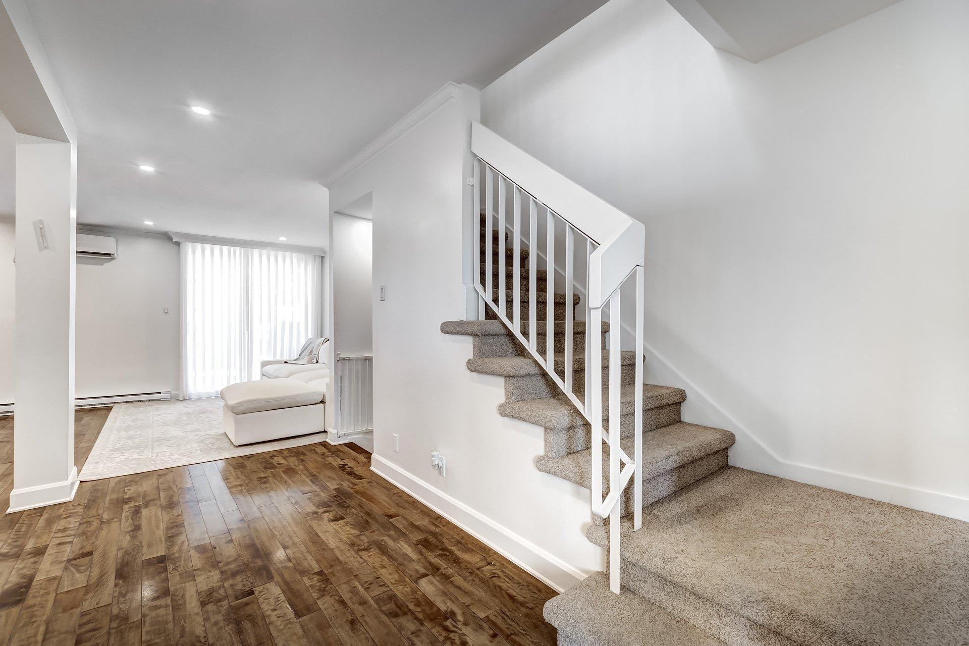 









5601


Ch. Merrimac

,
Côte-Saint-Luc,




QC
H4W1S5

