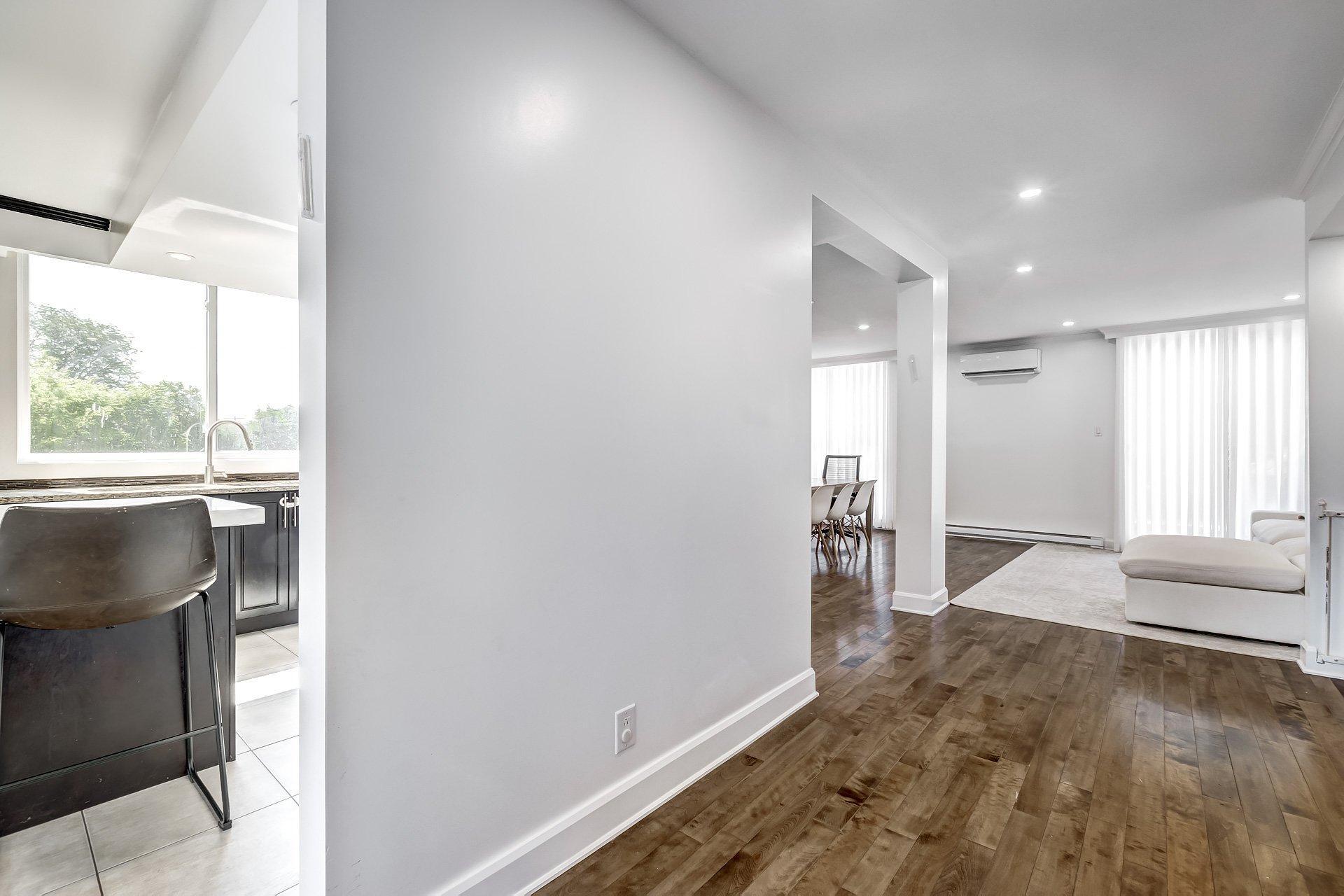 









5601


Ch. Merrimac

,
Côte-Saint-Luc,




QC
H4W1S5

