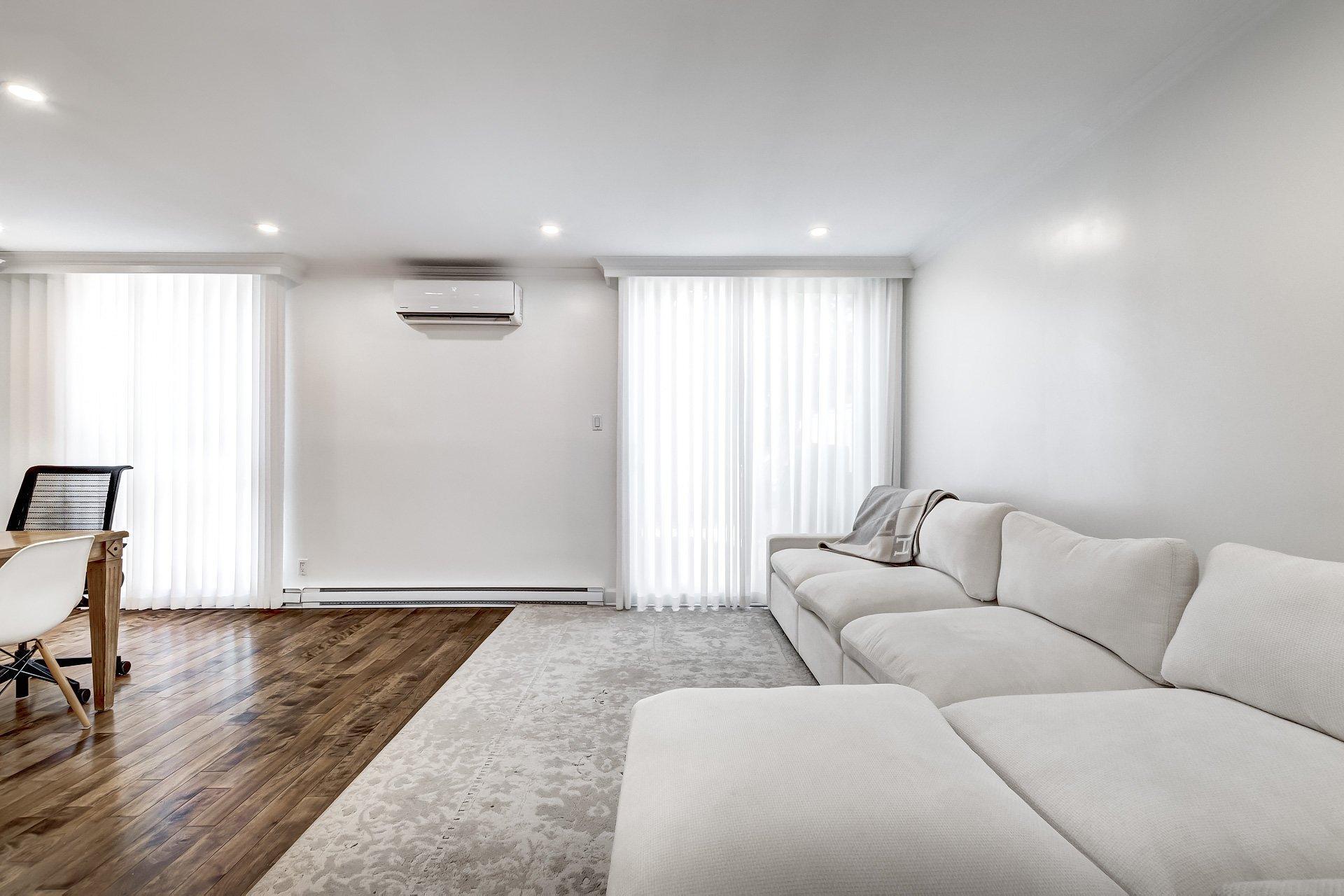 









5601


Ch. Merrimac

,
Côte-Saint-Luc,




QC
H4W1S5

