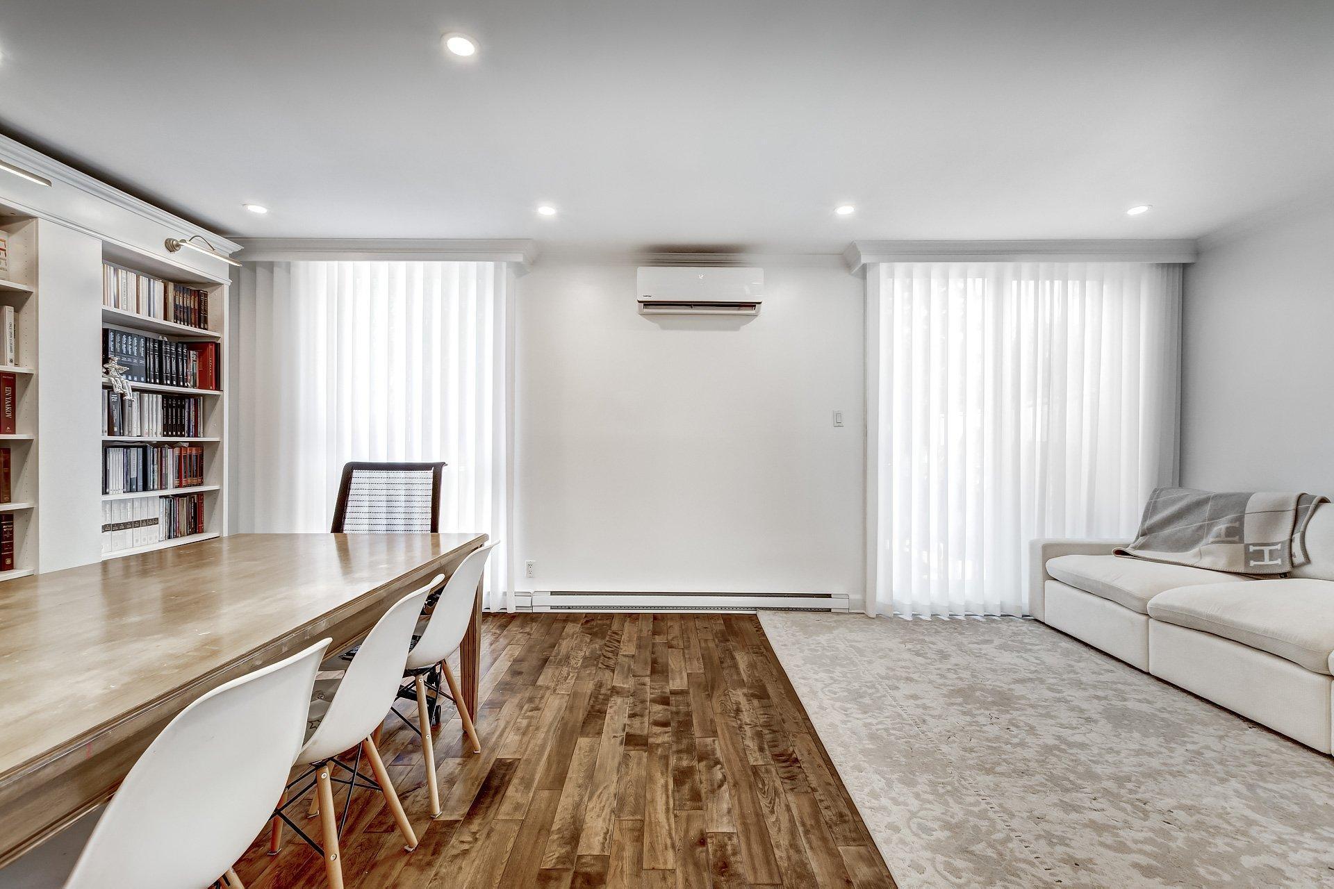 









5601


Ch. Merrimac

,
Côte-Saint-Luc,




QC
H4W1S5


