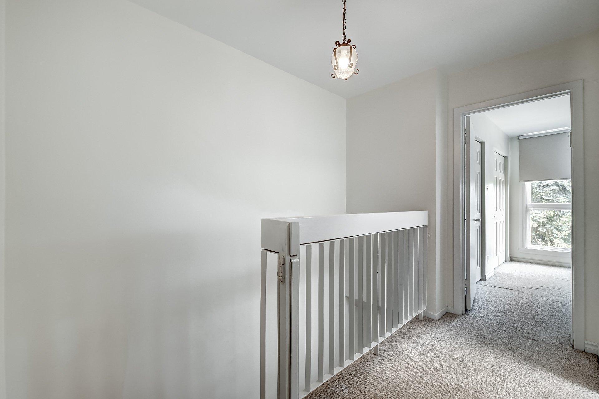 









5601


Ch. Merrimac

,
Côte-Saint-Luc,




QC
H4W1S5

