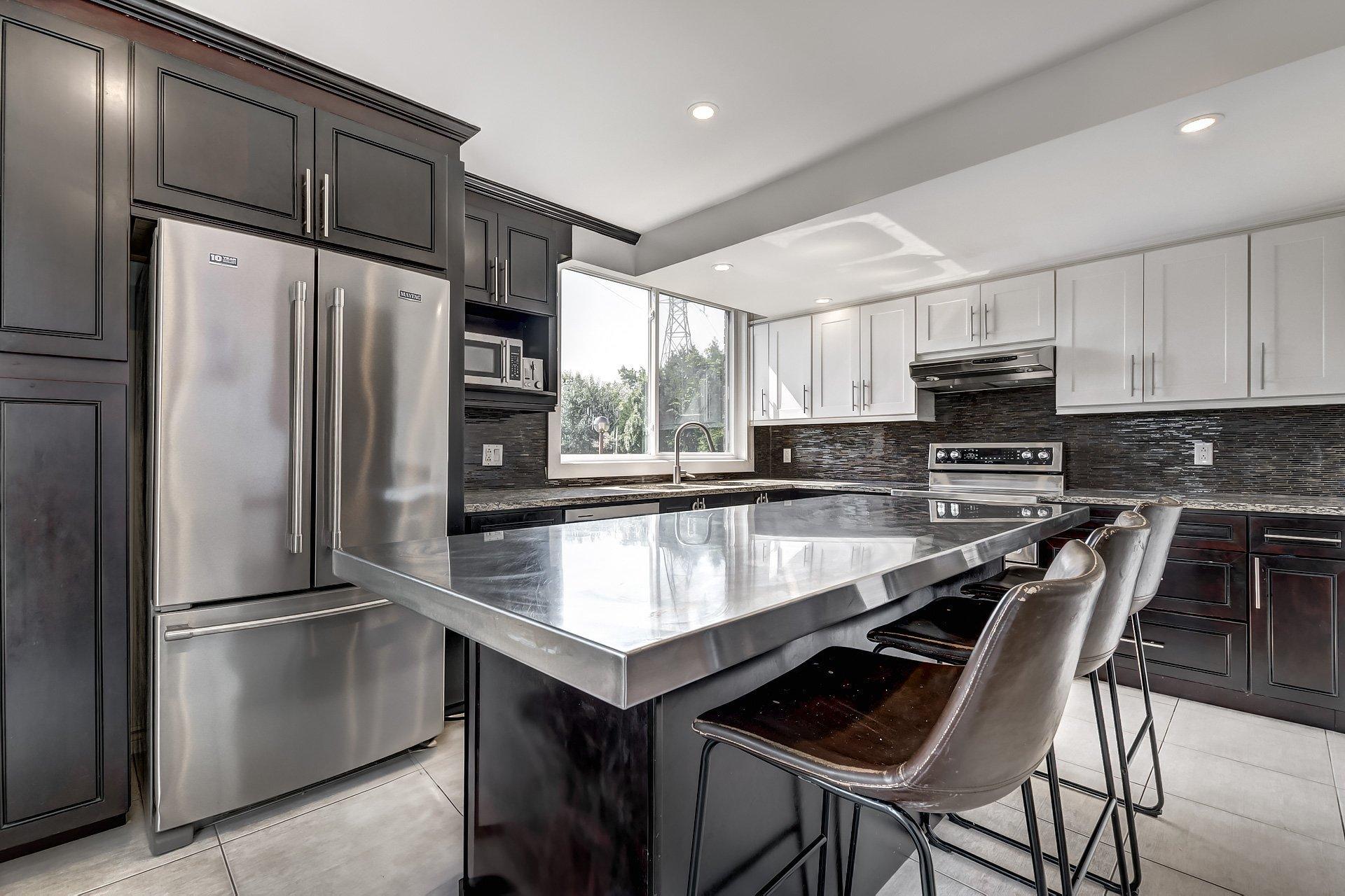 









5601


Ch. Merrimac

,
Côte-Saint-Luc,




QC
H4W1S5

