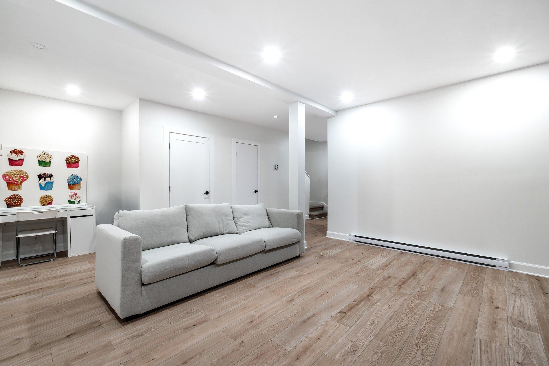 









5601


Ch. Merrimac

,
Côte-Saint-Luc,




QC
H4W1S5


