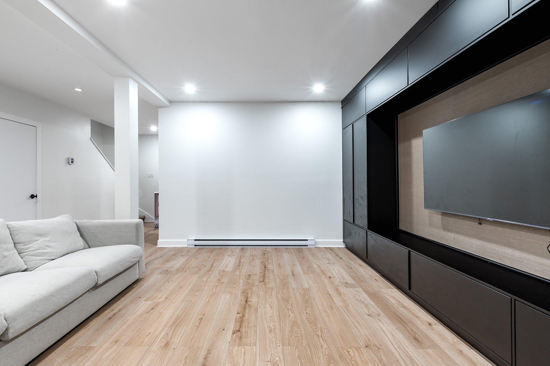 









5601


Ch. Merrimac

,
Côte-Saint-Luc,




QC
H4W1S5

