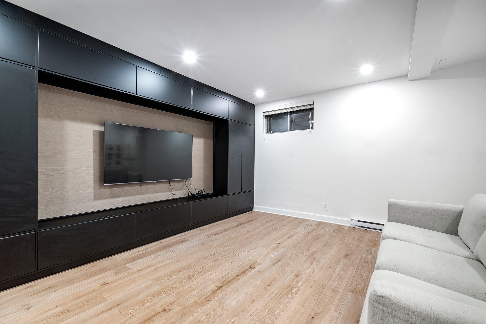 









5601


Ch. Merrimac

,
Côte-Saint-Luc,




QC
H4W1S5

