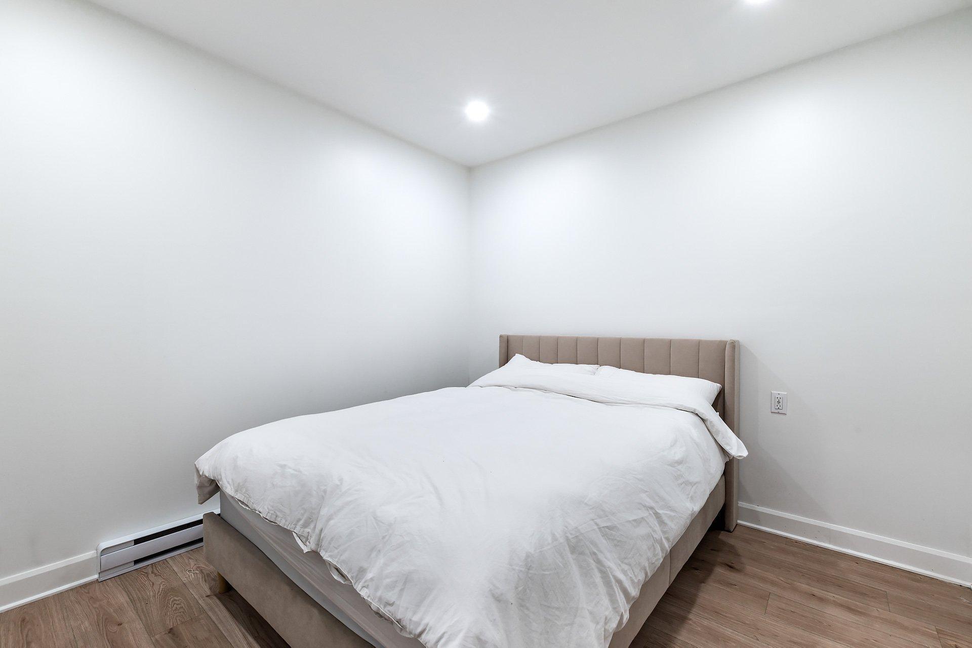 









5601


Ch. Merrimac

,
Côte-Saint-Luc,




QC
H4W1S5

