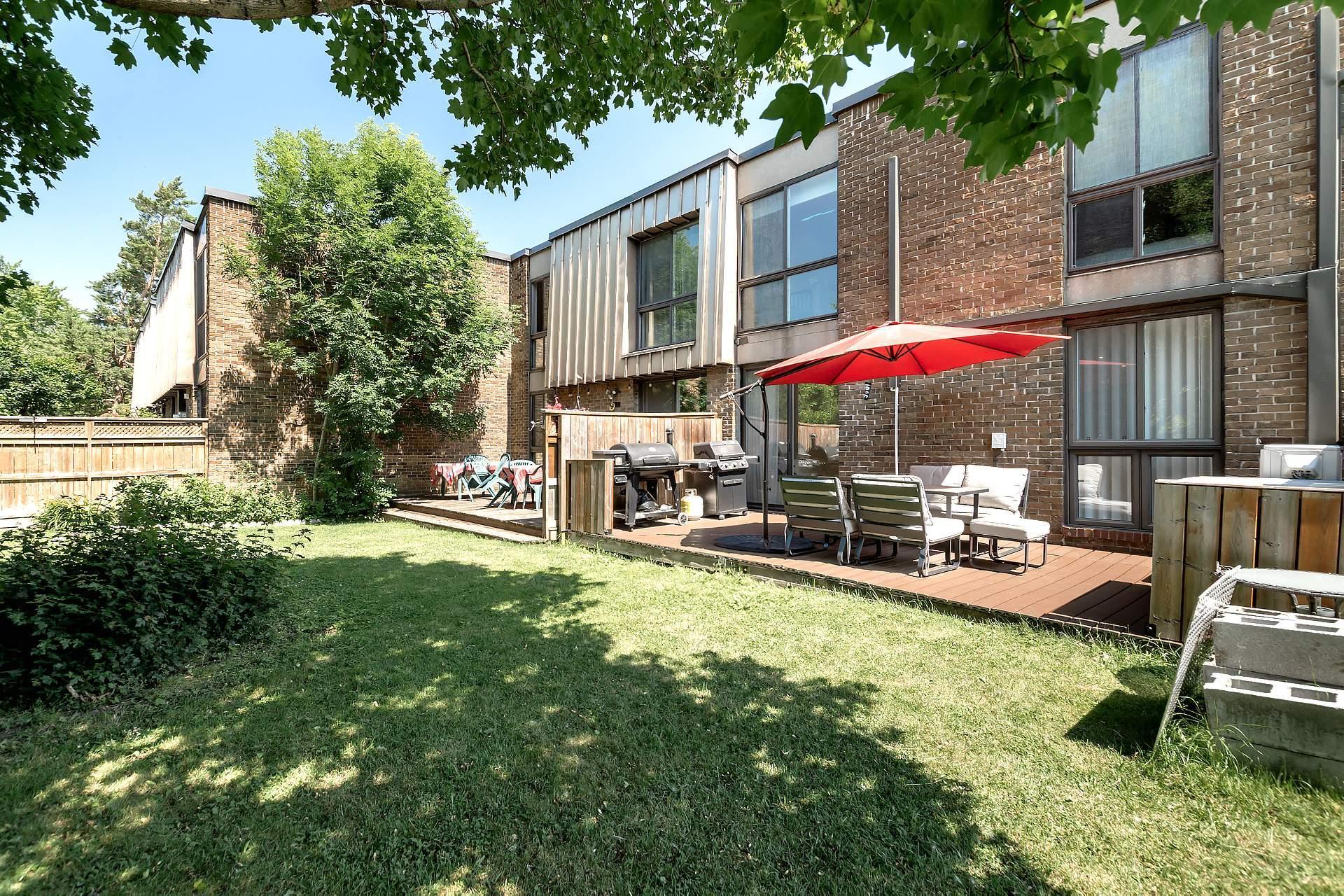 









5601


Ch. Merrimac

,
Côte-Saint-Luc,




QC
H4W1S5

