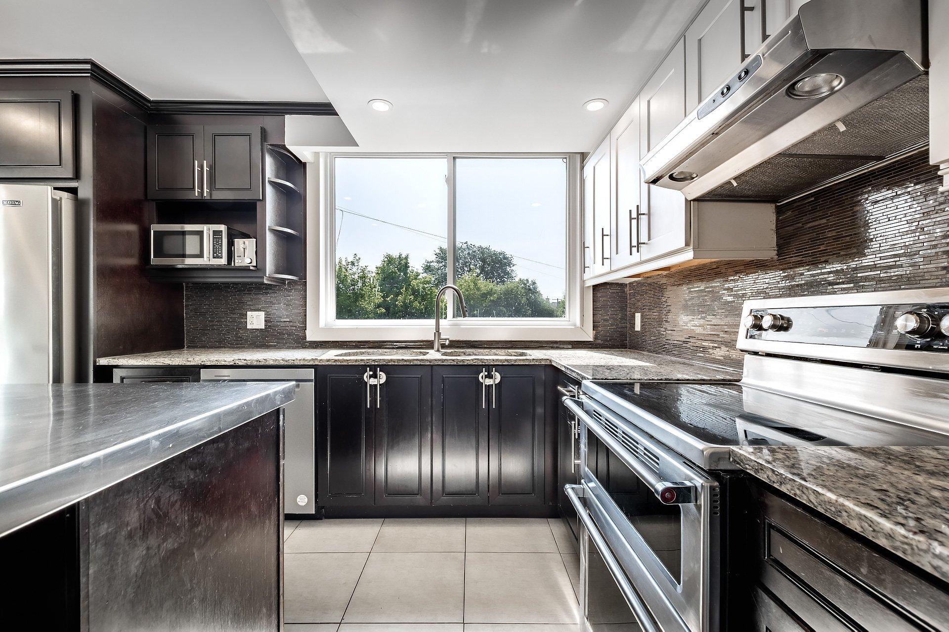 









5601


Ch. Merrimac

,
Côte-Saint-Luc,




QC
H4W1S5

