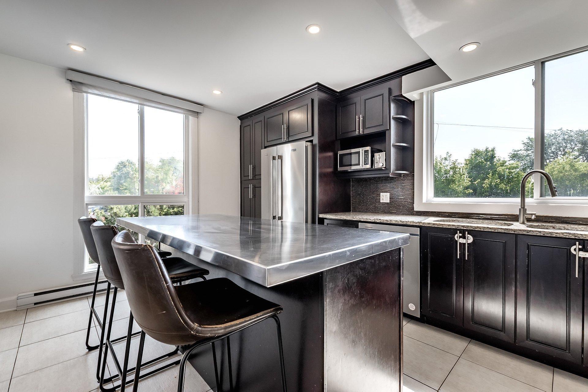 









5601


Ch. Merrimac

,
Côte-Saint-Luc,




QC
H4W1S5

