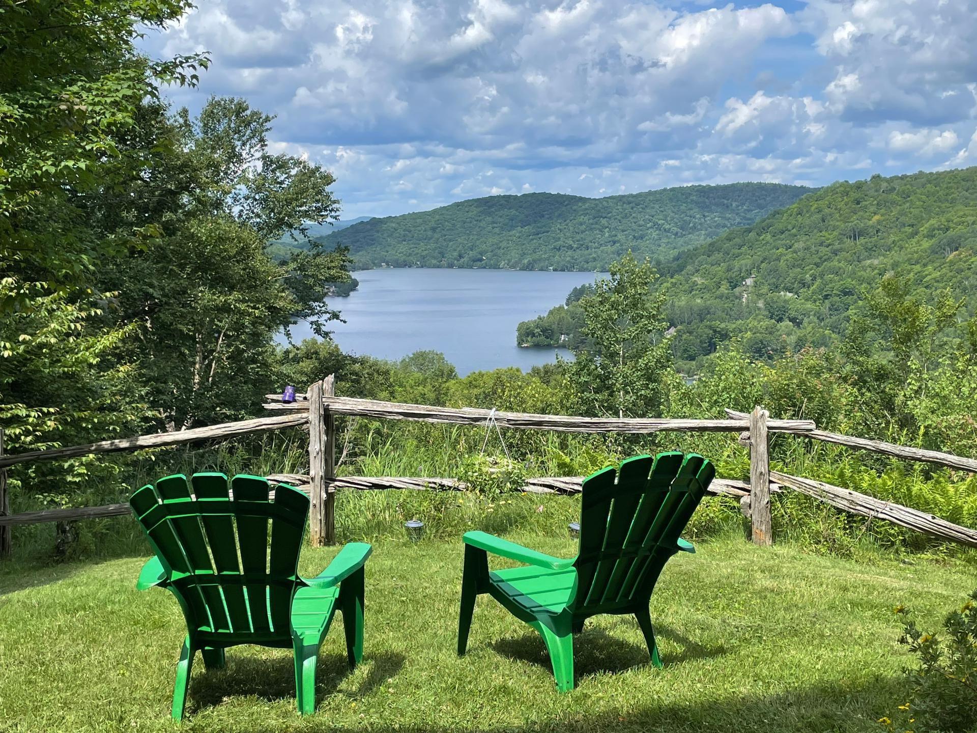 









156


Rue du Mont-Plaisant

, 1,
Mont-Tremblant,




QC
J8E1L2

