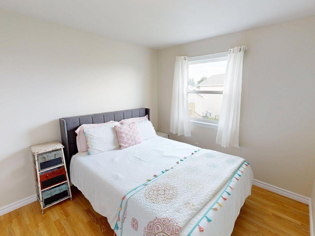 












181 Vicky Crescent

,
Eastern Passage,




NS
B3G 1T3

