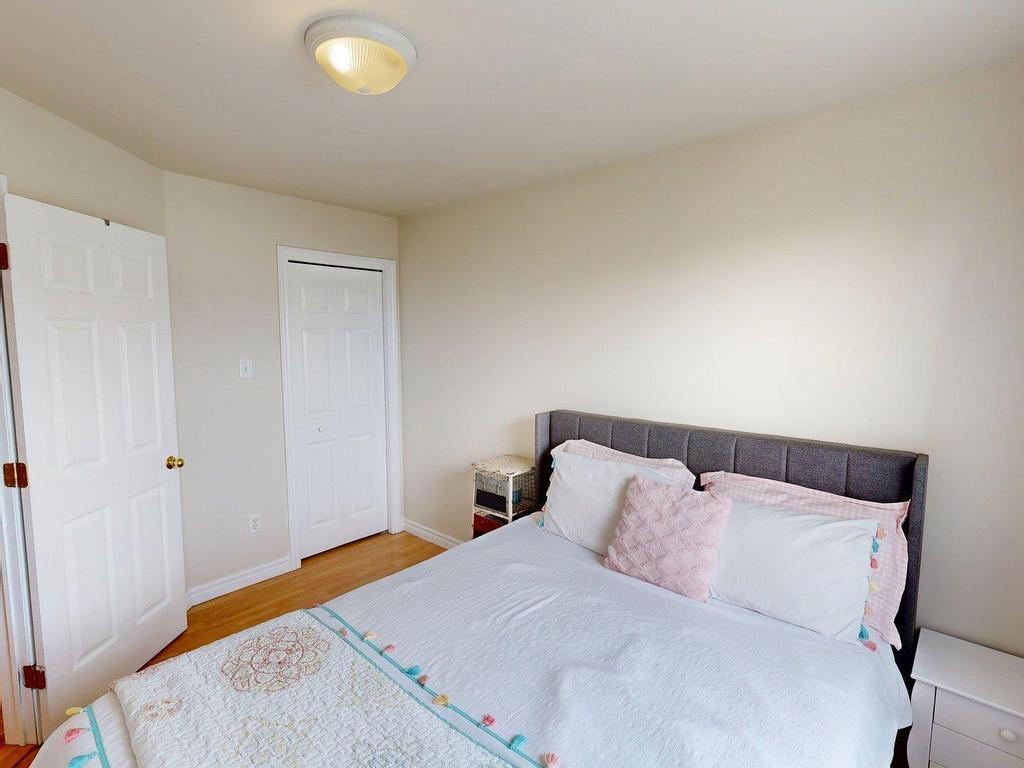 












181 Vicky Crescent

,
Eastern Passage,




NS
B3G 1T3

