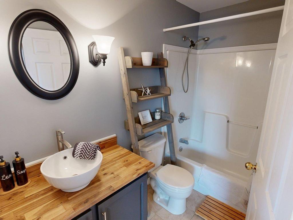 












181 Vicky Crescent

,
Eastern Passage,




NS
B3G 1T3

