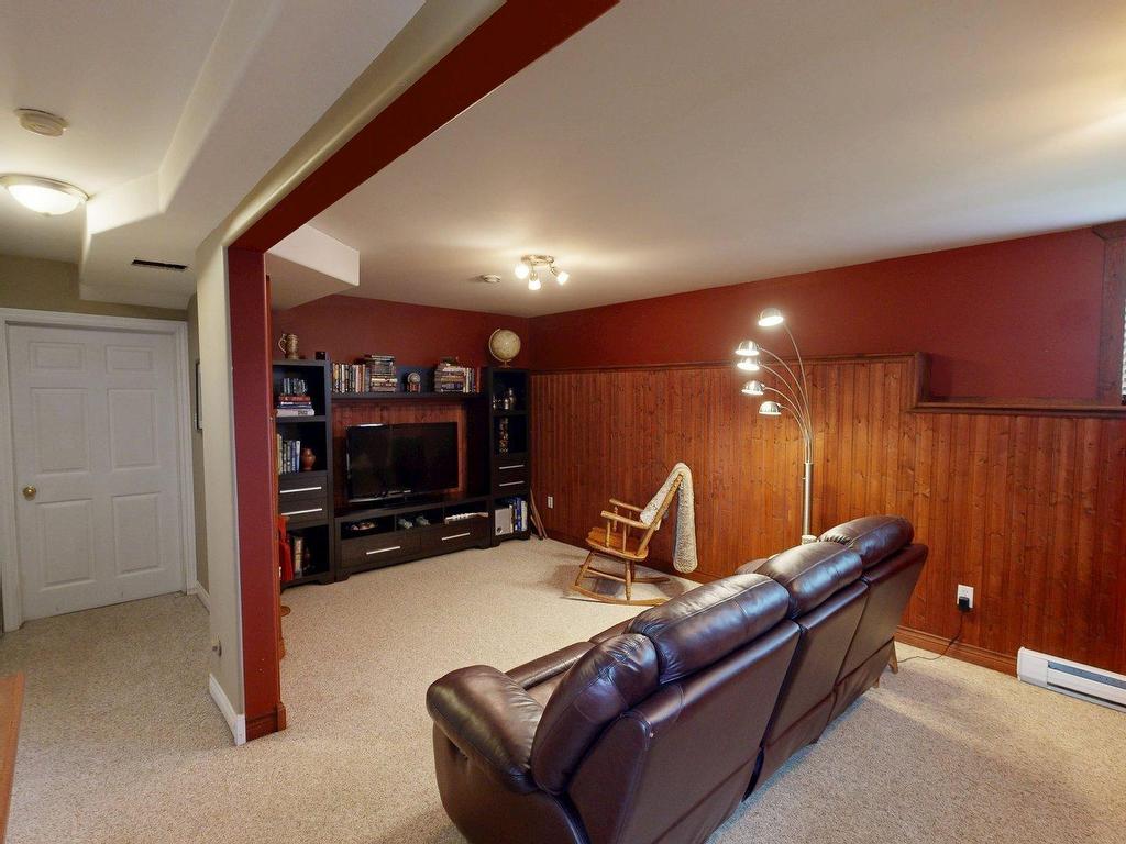 












181 Vicky Crescent

,
Eastern Passage,




NS
B3G 1T3

