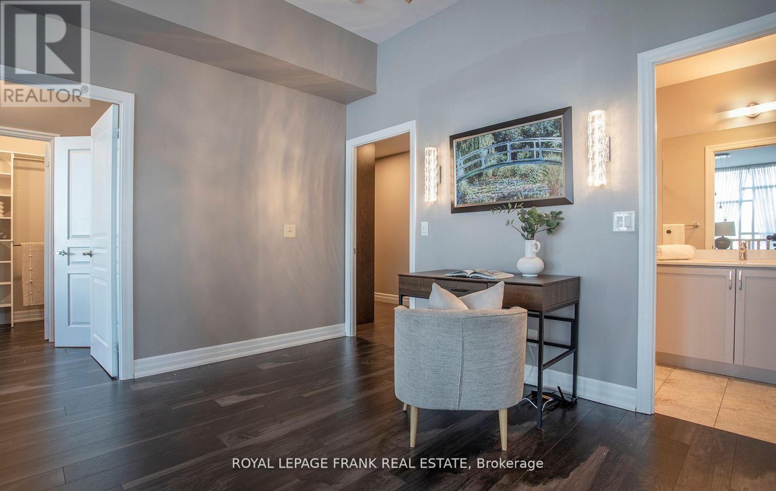












101 - 1600 CHARLES STREET

,
Whitby (Port Whitby),




Ontario
L1N0G4

