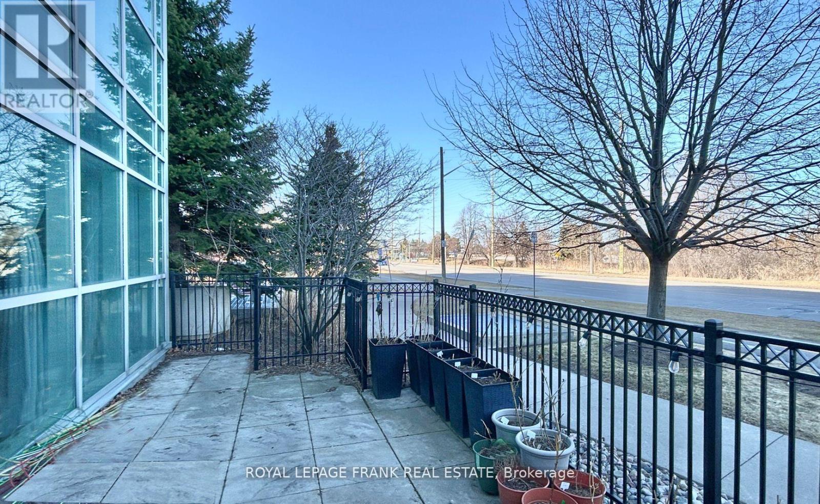 












101 - 1600 CHARLES STREET

,
Whitby (Port Whitby),




Ontario
L1N0G4

