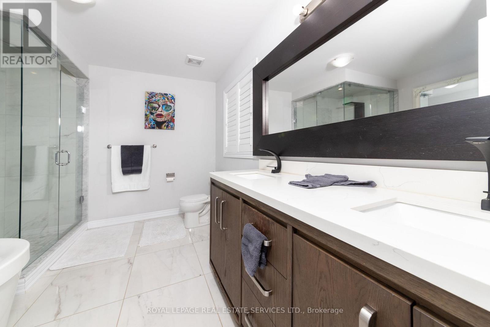 












17 NARBONNE CRESCENT

,
Hamilton,




Ontario
L8J0J7

