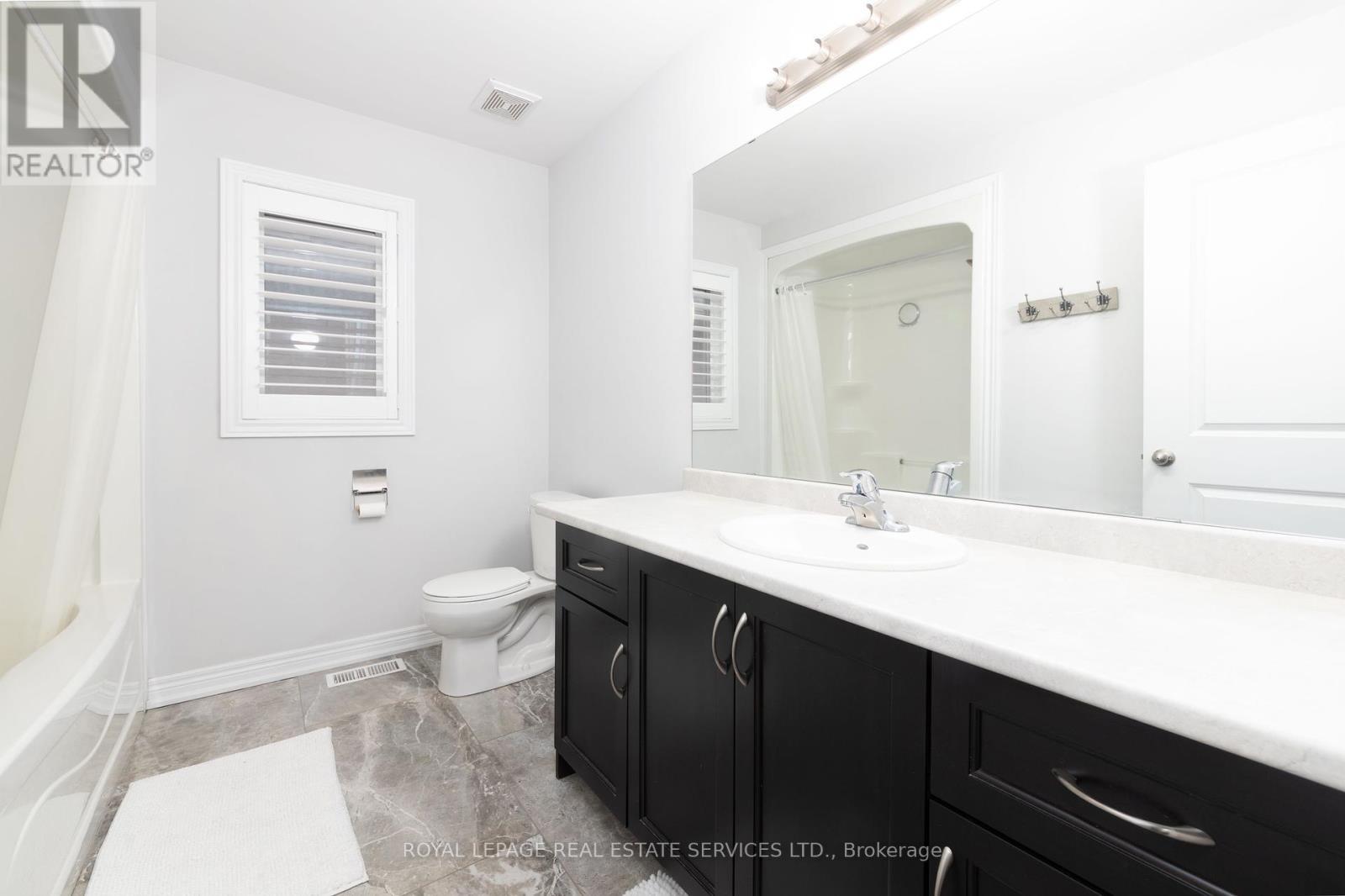 












17 NARBONNE CRESCENT

,
Hamilton,




Ontario
L8J0J7

