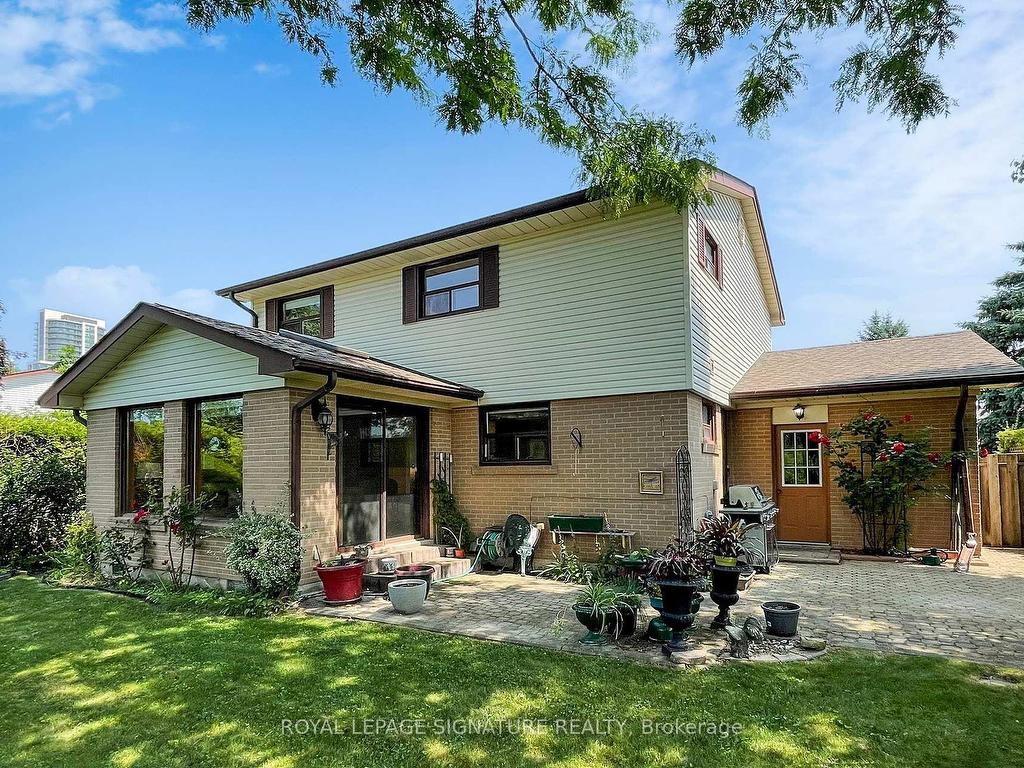 









61


Centre

Street South,
Brampton,




ON
L6W 2X7


