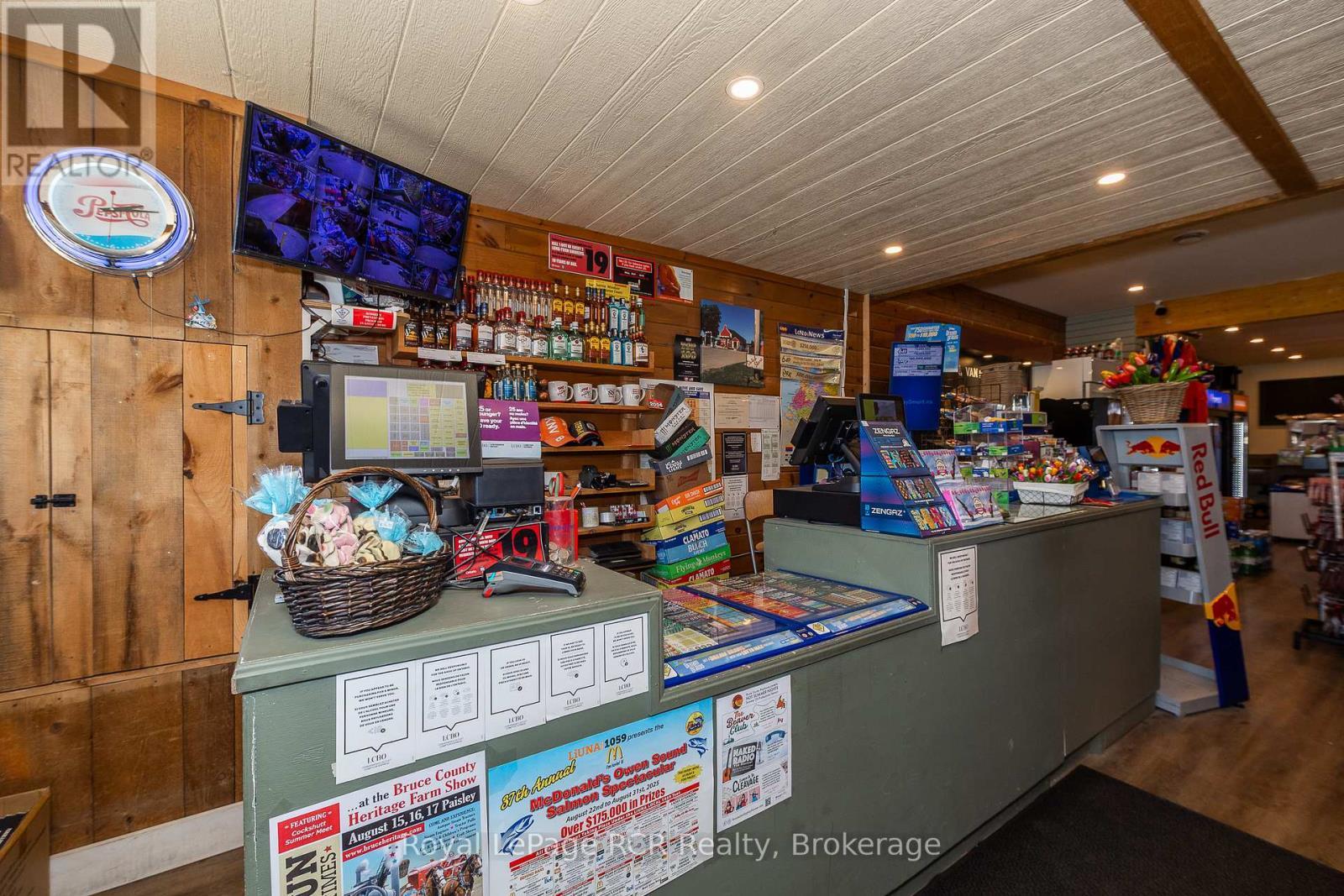 












177569 GREY RD 18 ROAD

,
Georgian Bluffs,




Ontario
N4K5N5

