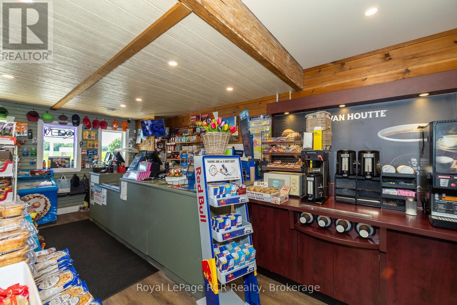 












177569 GREY RD 18 ROAD

,
Georgian Bluffs,




Ontario
N4K5N5

