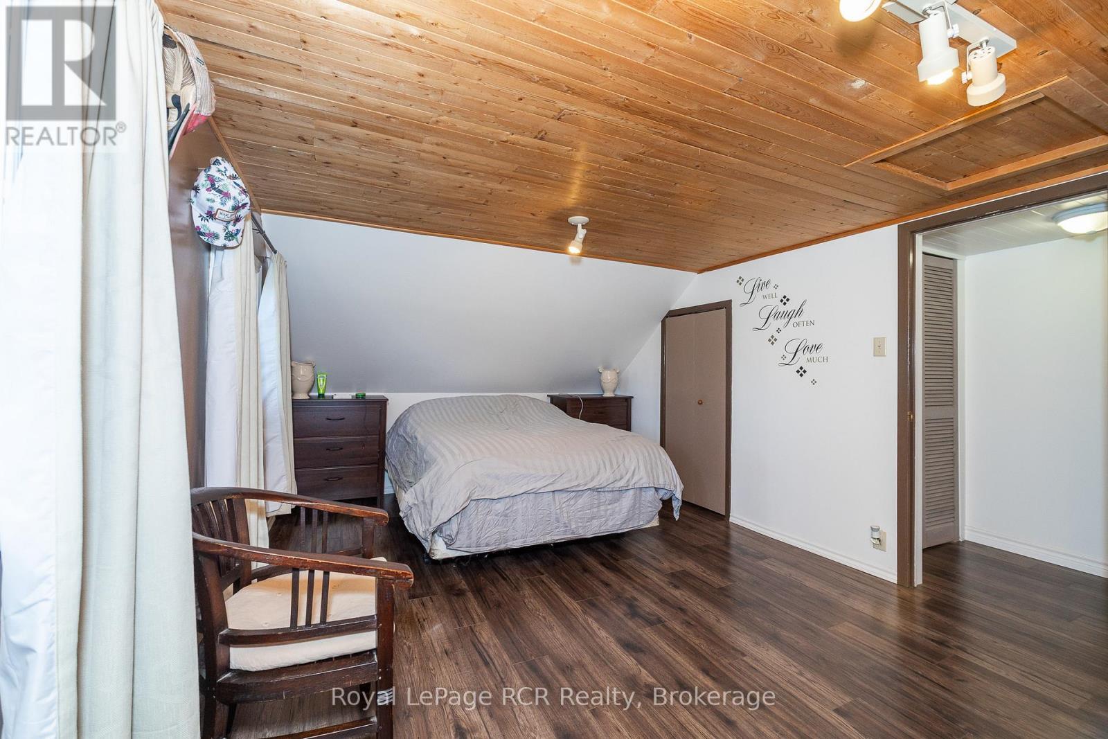 












177569 GREY RD 18 ROAD

,
Georgian Bluffs,




Ontario
N4K5N5

