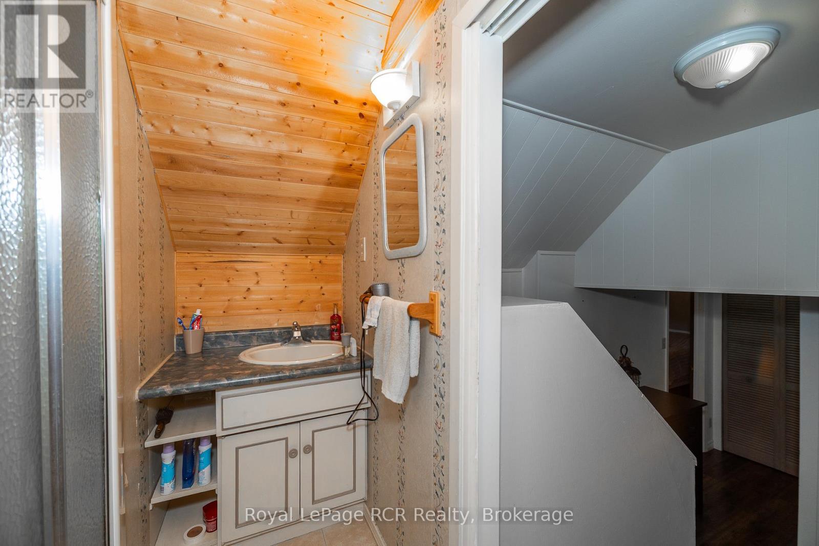 












177569 GREY RD 18 ROAD

,
Georgian Bluffs,




Ontario
N4K5N5

